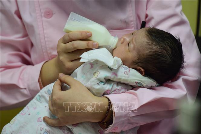 Tỷ lệ sinh giảm mạnh, Trung Quốc khảo sát thay đổi dân số trên toàn quốc 